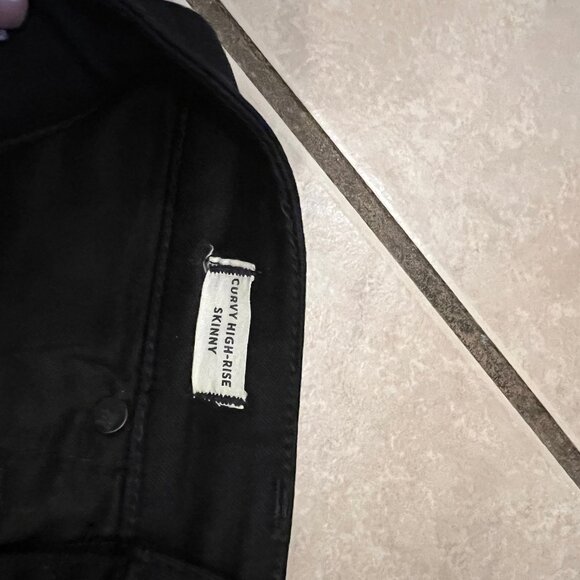 Curvy 10" High-Rise Skinny Jeans Black - Picture 5 of 6